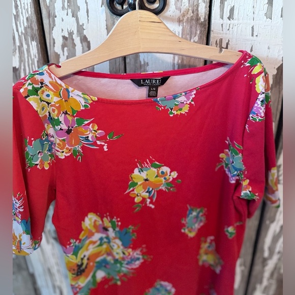 Lauren Ralph Lauren Boatneck Tee Size Large Red with Flowers Short Sleeve - Picture 5 of 7